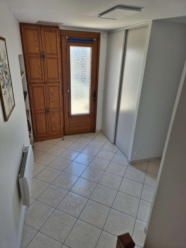 Maison à SAINT-LAURENT-DE-LA-PREE