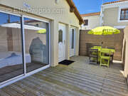 Maison à SAINT-LAURENT-DE-LA-PREE