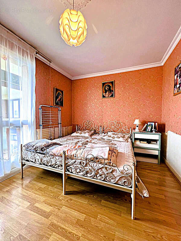 Appartement à LE BOURGET