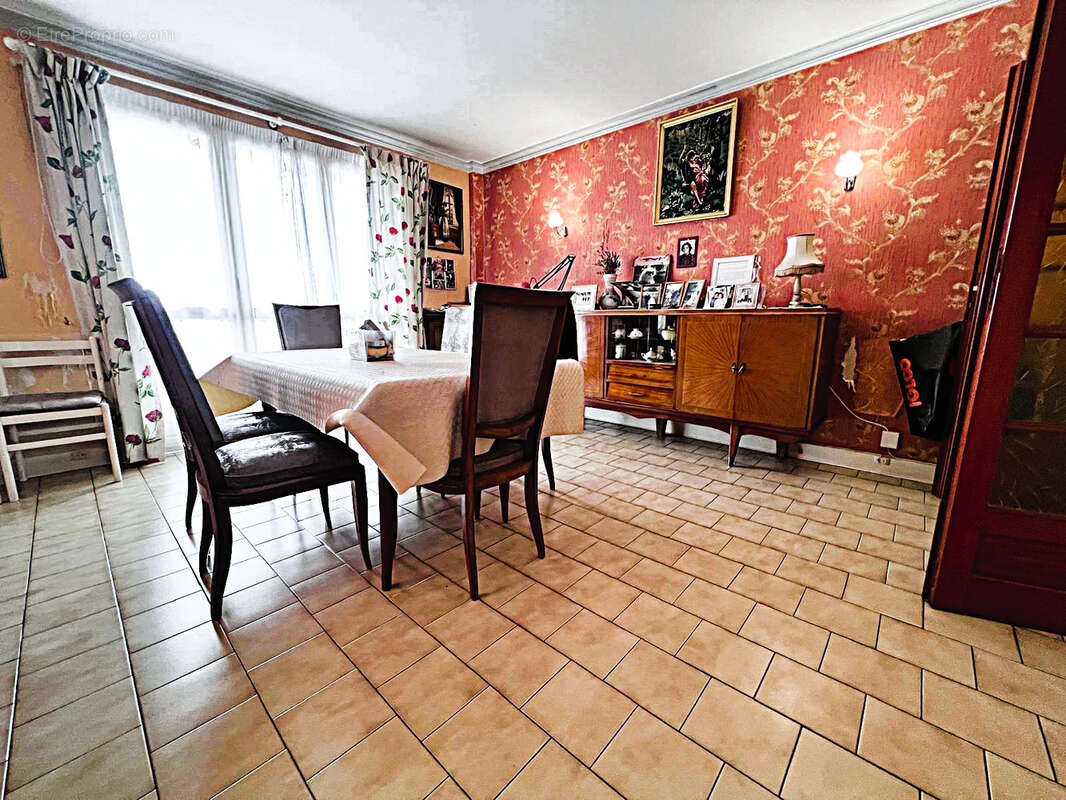 Appartement à LE BOURGET
