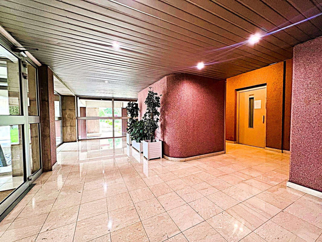 Appartement à LE BOURGET