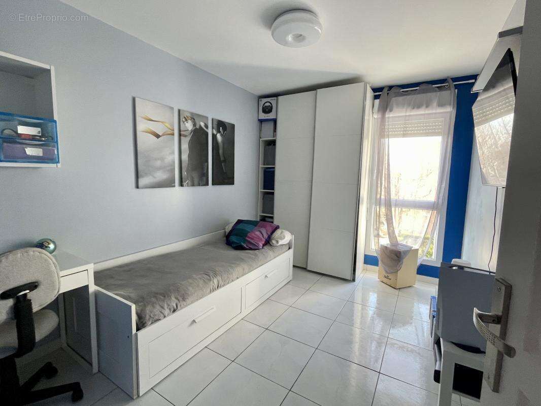 Appartement à PORT-DE-BOUC