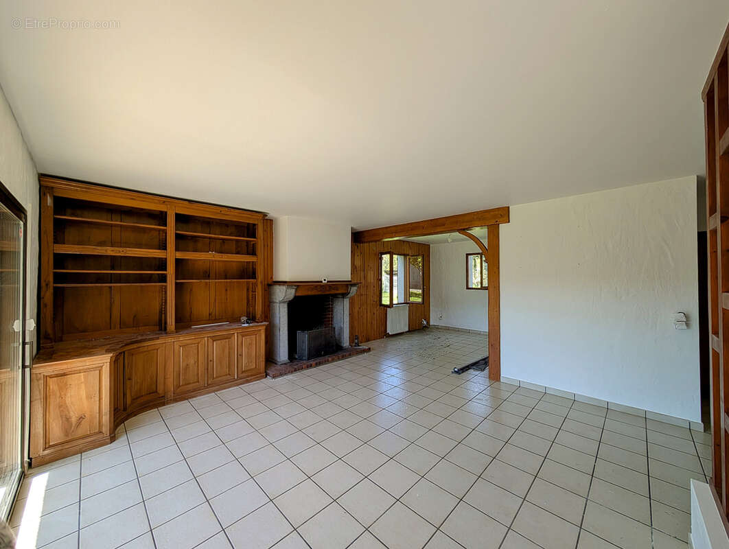 Maison à MONTGAILLARD