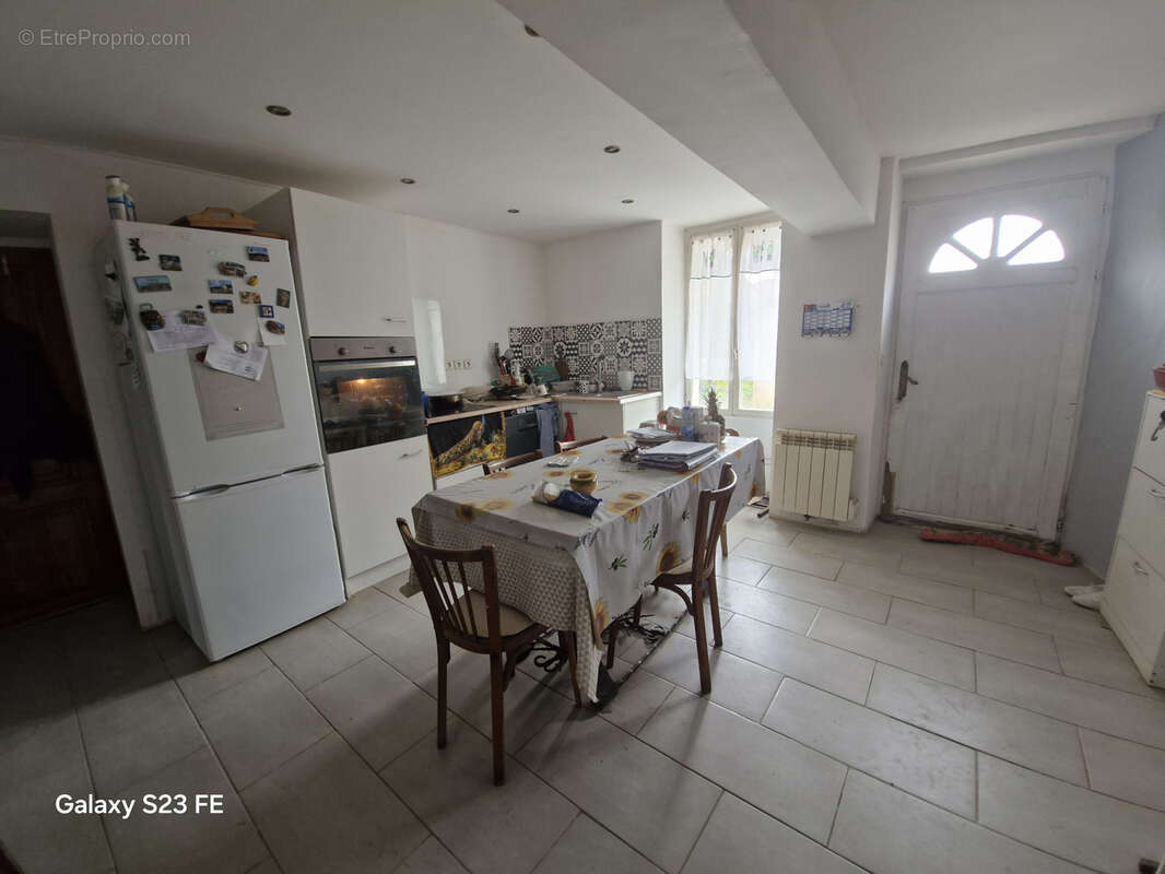 Maison à LIGNY-LE-CHATEL