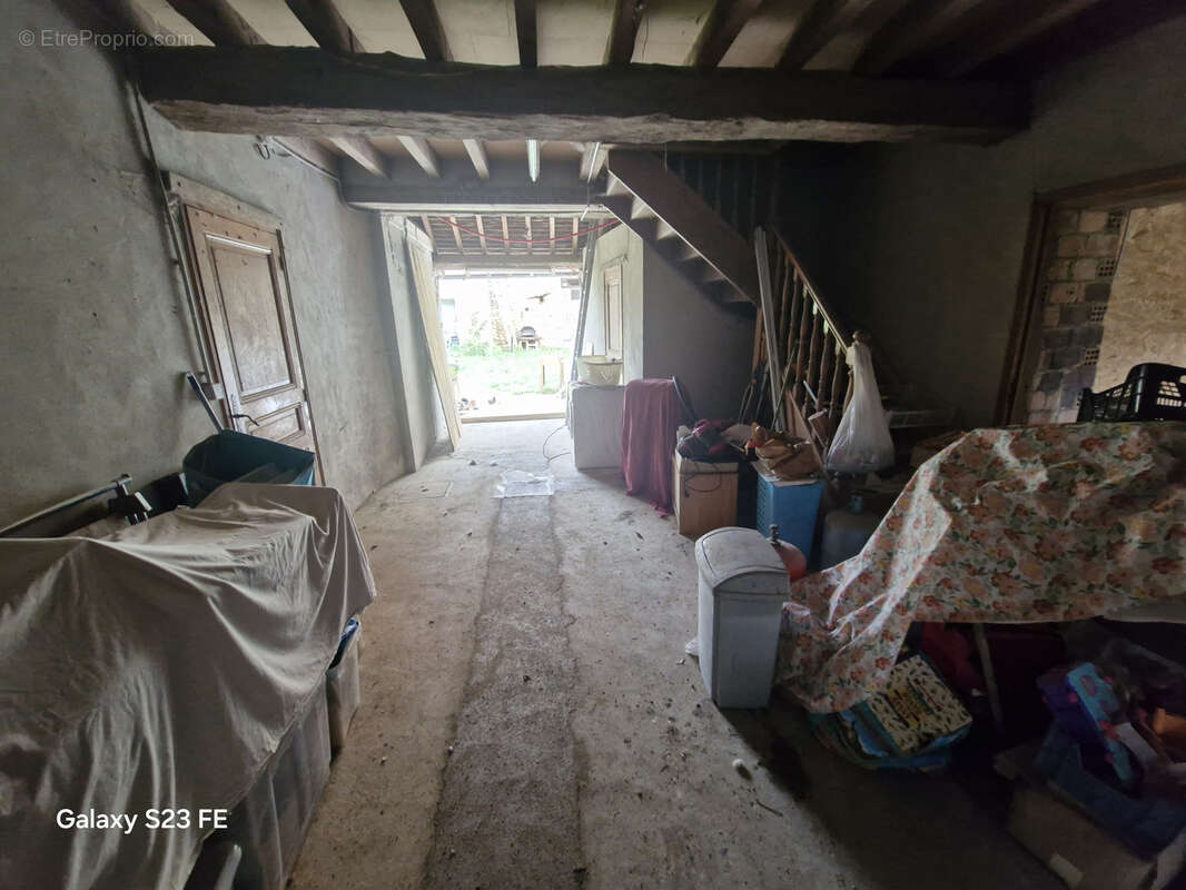 Maison à LIGNY-LE-CHATEL