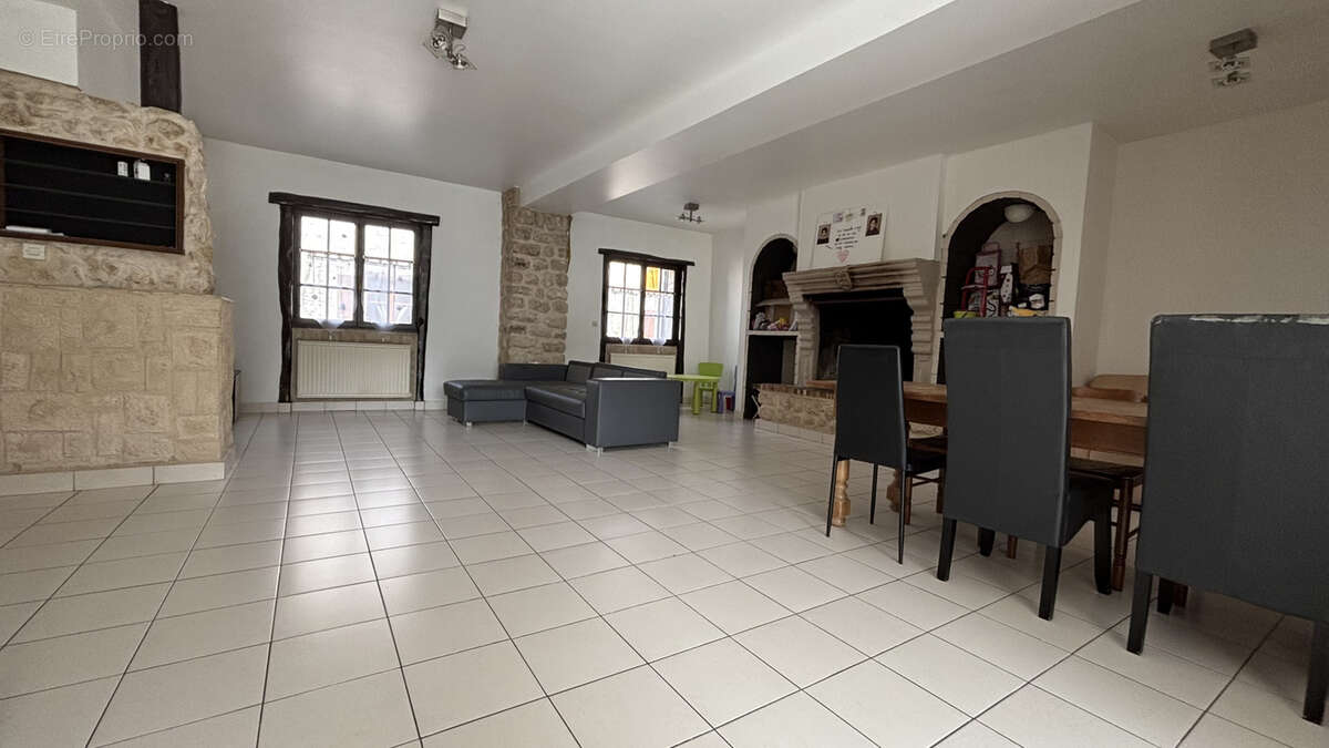 Maison à CLOYES-SUR-LE-LOIR