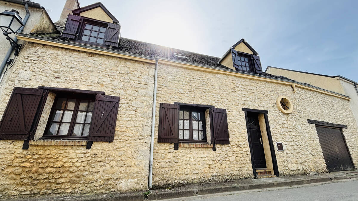 Maison à CLOYES-SUR-LE-LOIR
