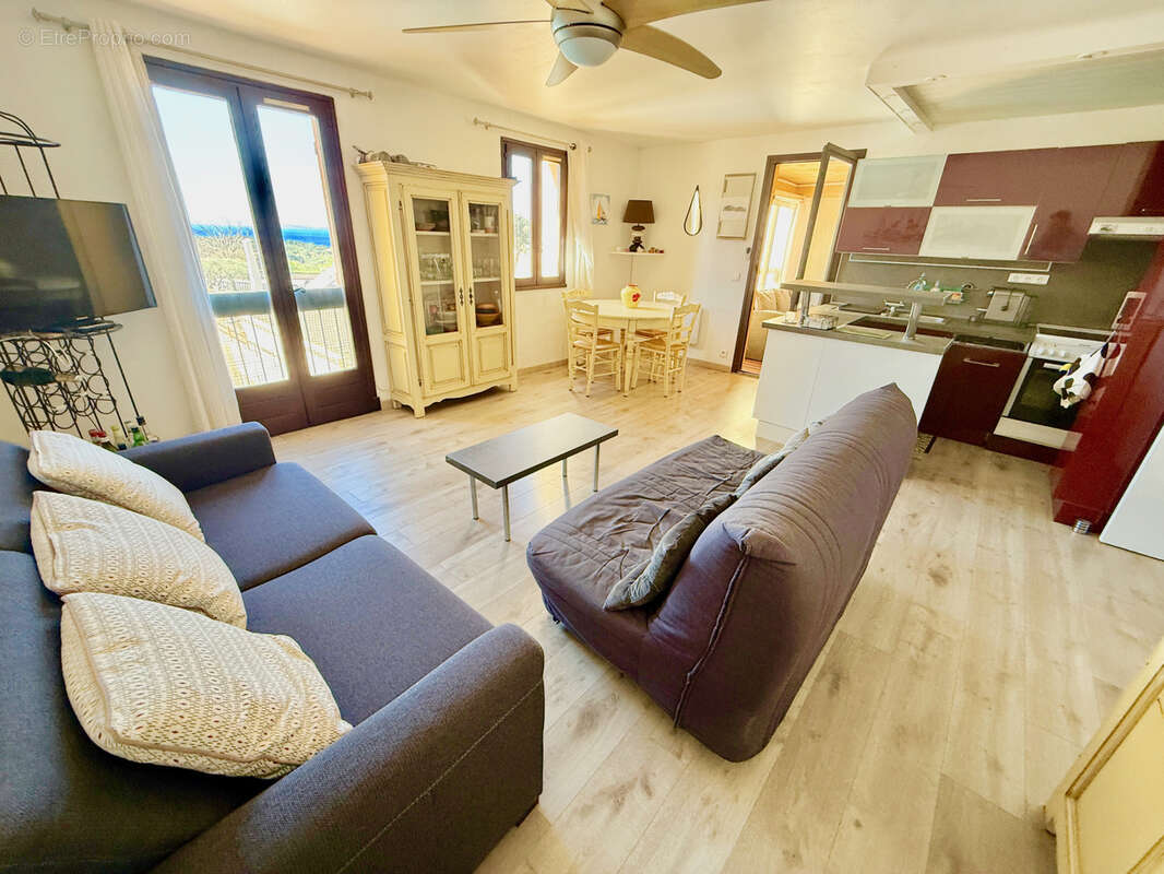 Appartement à LA CROIX-VALMER