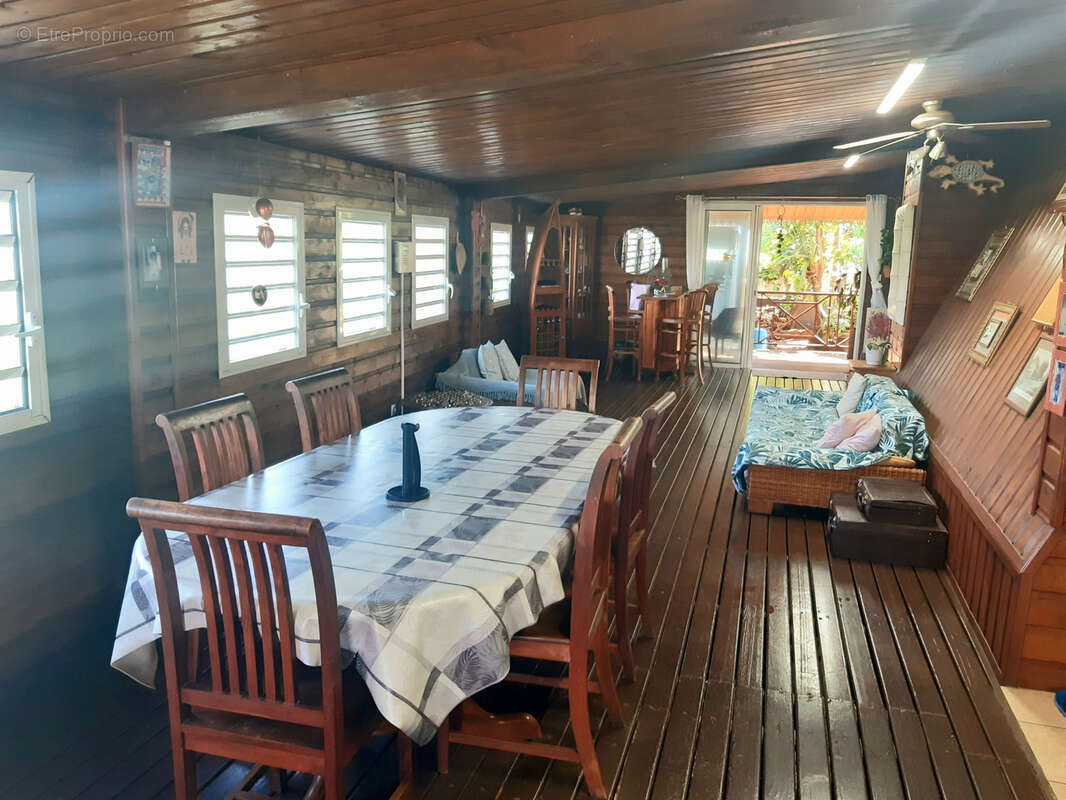 Maison à PETITE-ILE