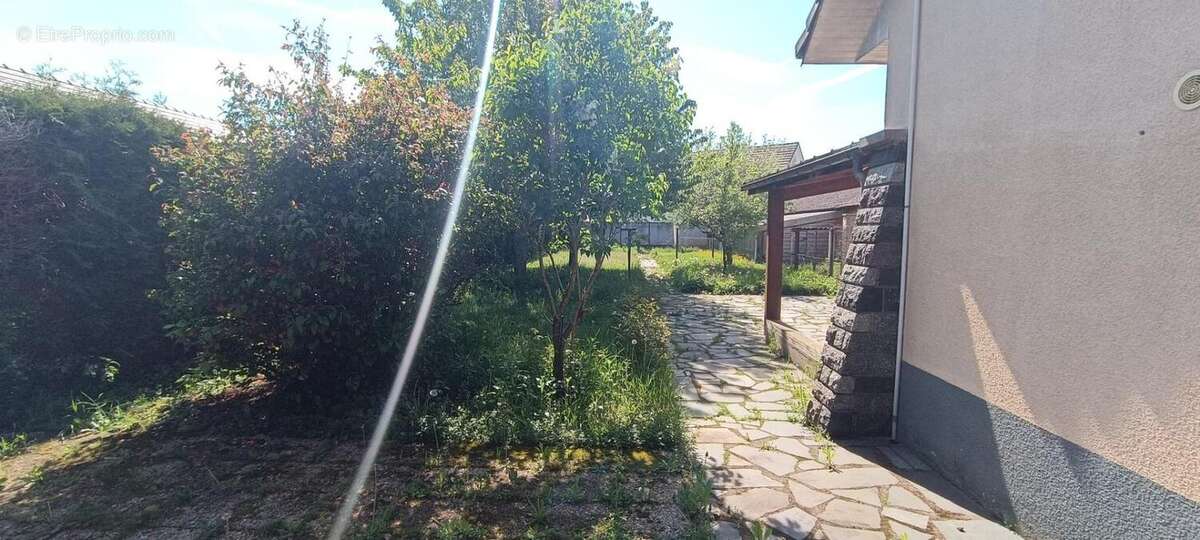 Maison à SAINT-SAUVEUR