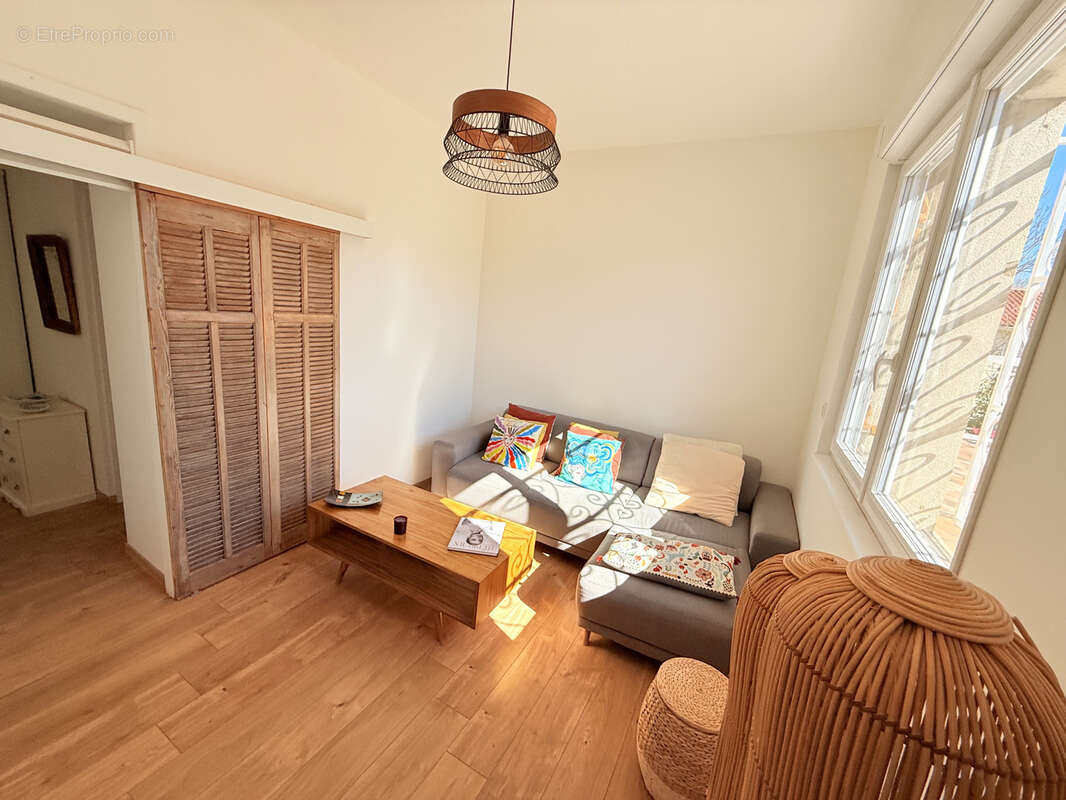 Appartement à MARSEILLE-9E