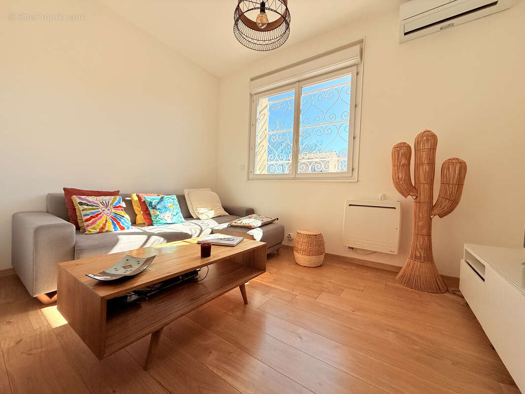 Appartement à MARSEILLE-9E