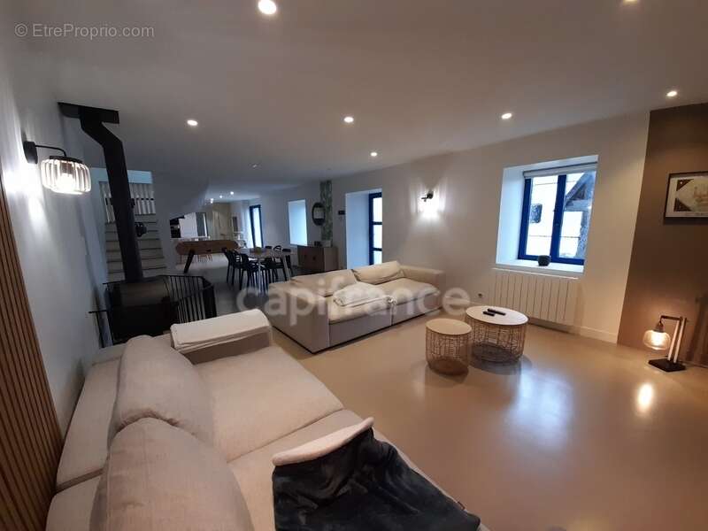 Maison à ERGUE-GABERIC