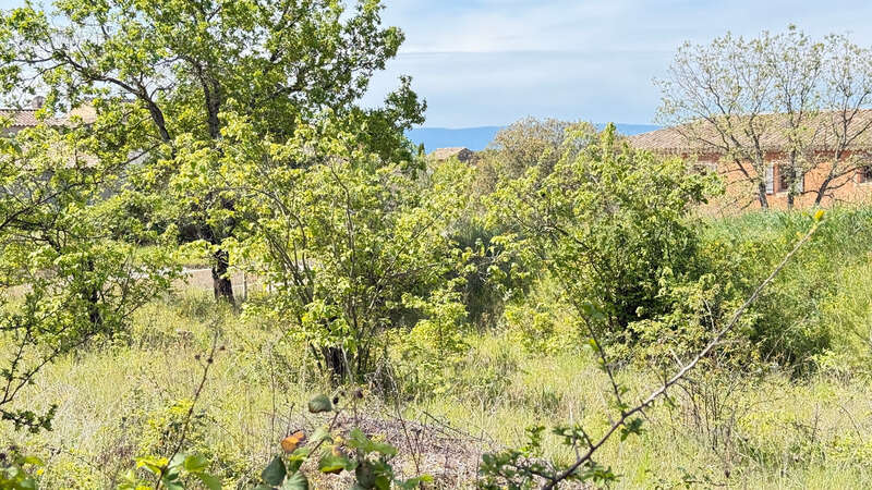 Terrain à SAINT-SATURNIN-LES-APT