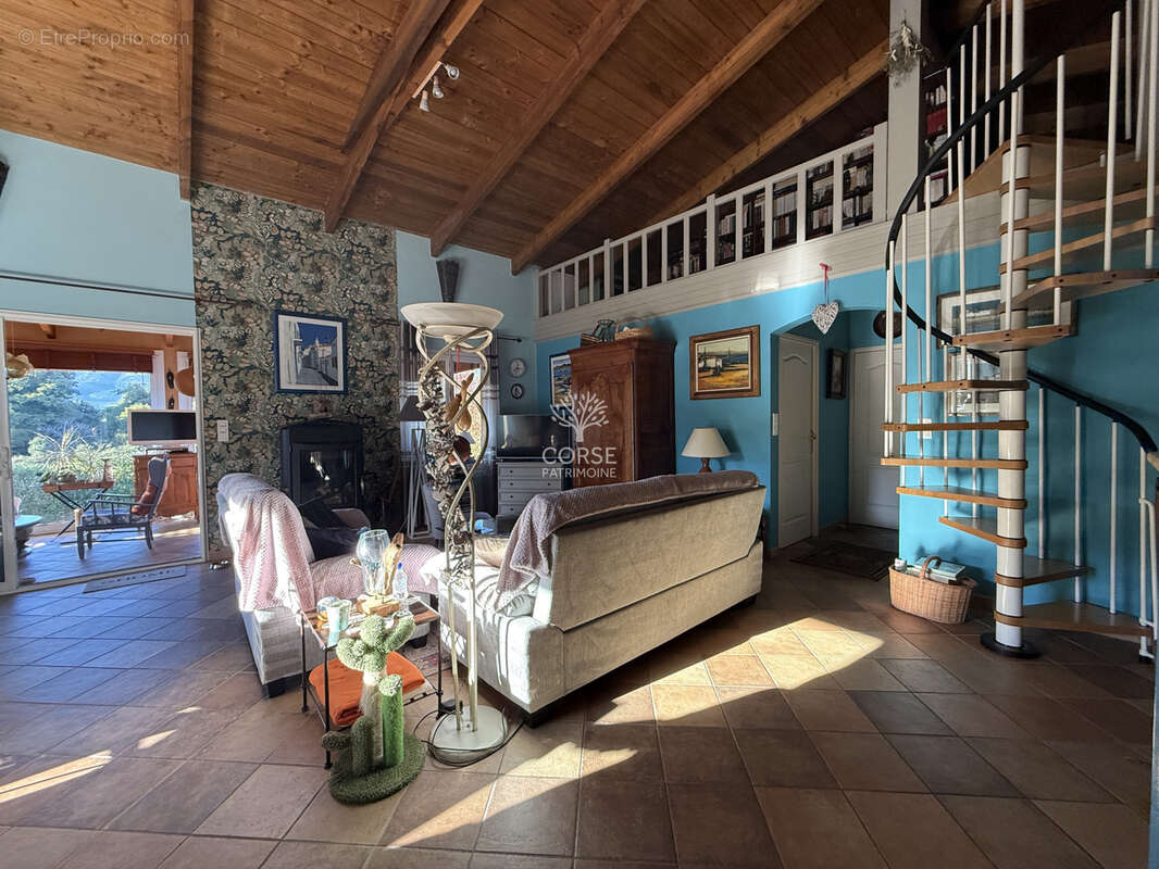 Maison à PORTO-VECCHIO