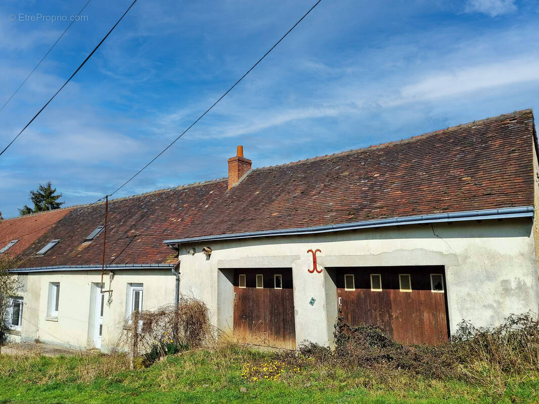 Maison à SAVIGNY-SUR-BRAYE