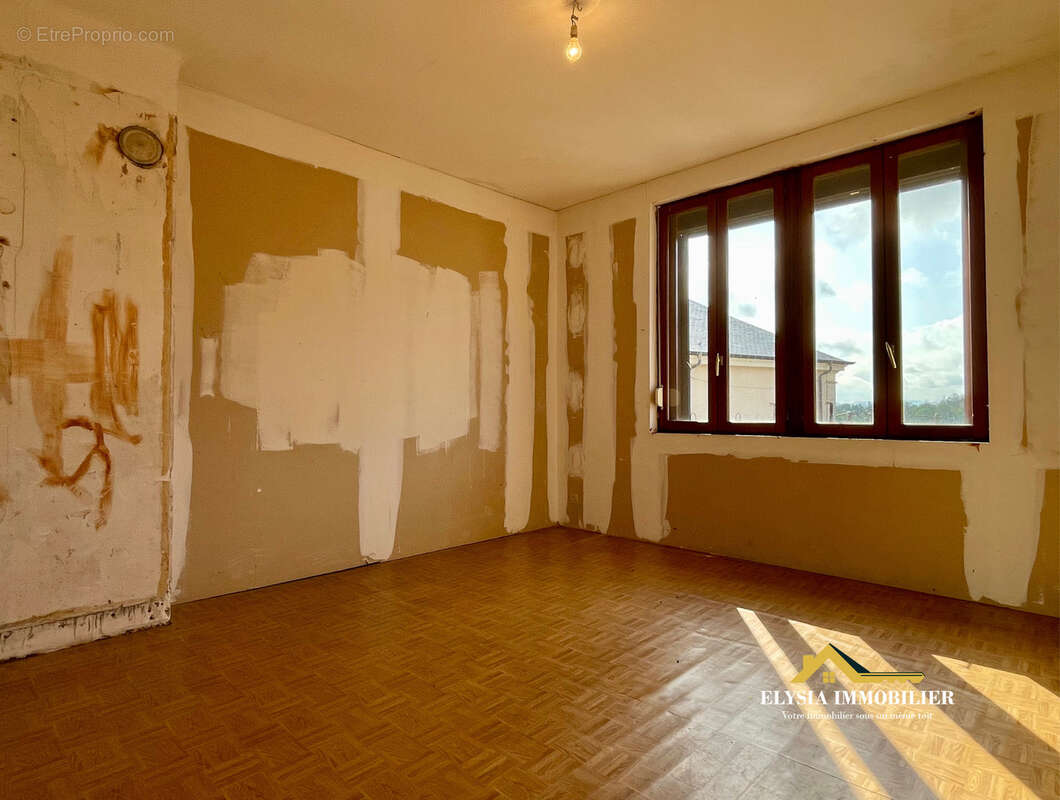 Maison à NORROY-LES-PONT-A-MOUSSON