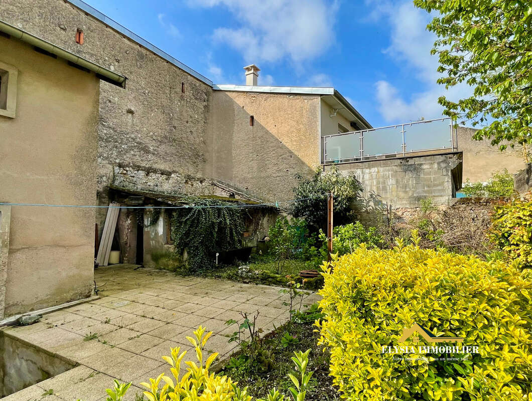 Maison à NORROY-LES-PONT-A-MOUSSON