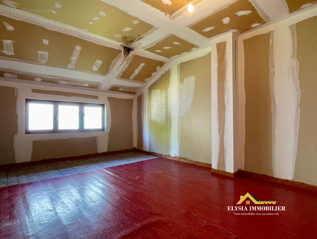 Maison à NORROY-LES-PONT-A-MOUSSON