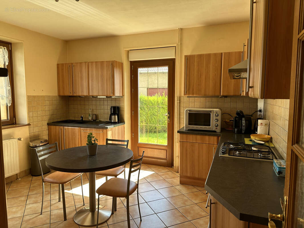 Maison à VILLE-SUR-ILLON