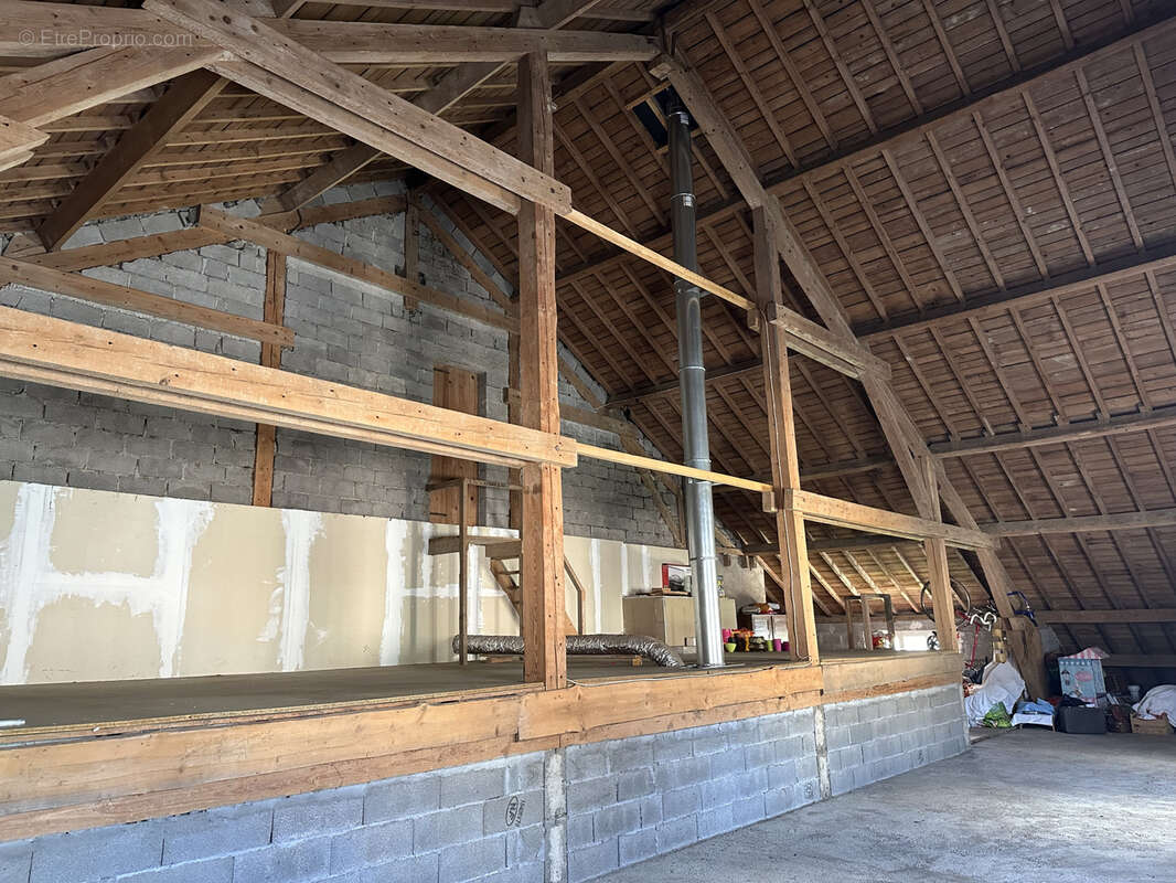 Maison à VILLE-SUR-ILLON