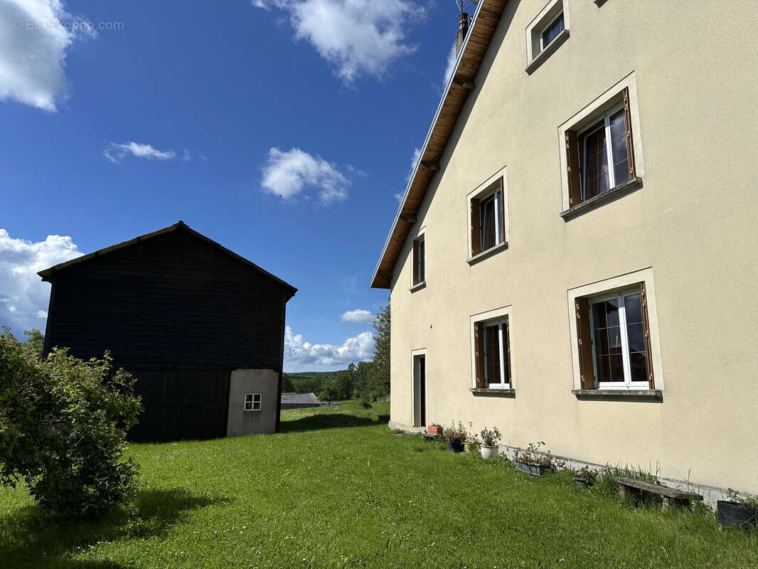 Maison à VILLE-SUR-ILLON