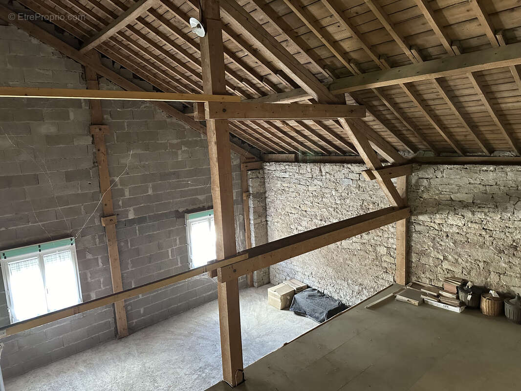 Maison à VILLE-SUR-ILLON