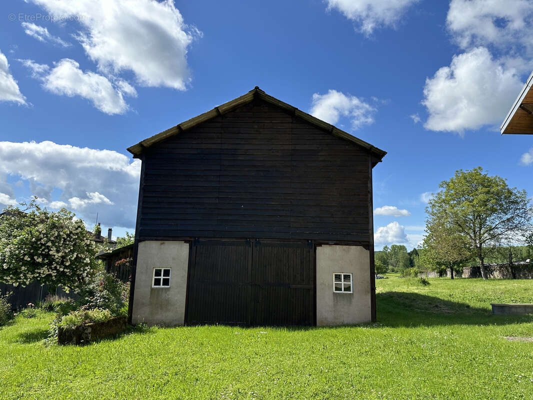Maison à VILLE-SUR-ILLON