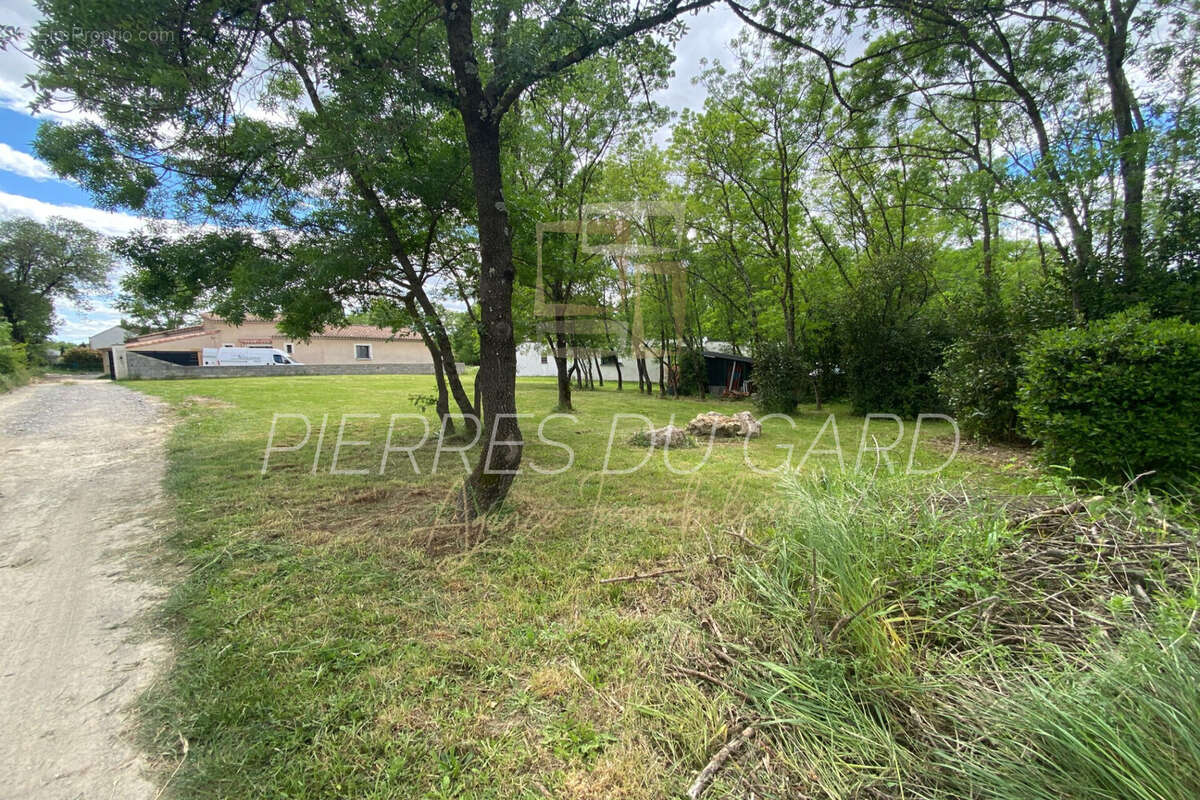 Terrain à SAINT-CHRISTOL-LES-ALES