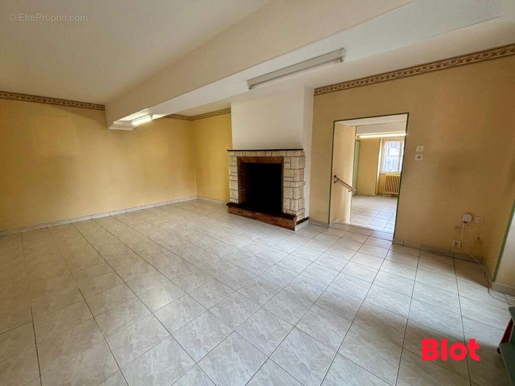 Maison à CHARTRES-DE-BRETAGNE