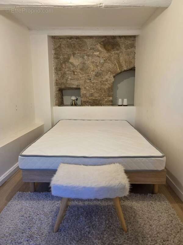 Appartement à LE MUY