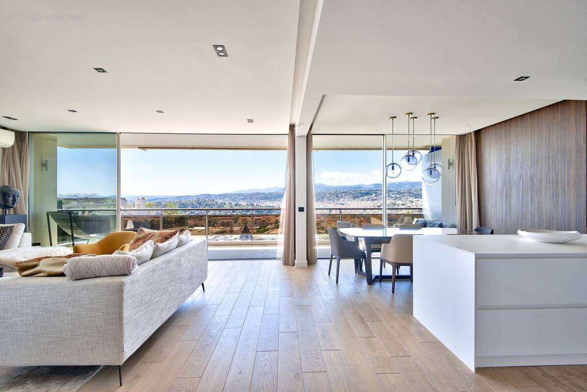Appartement à NICE