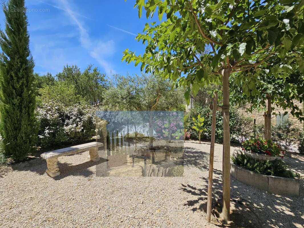 Maison à EYGALIERES