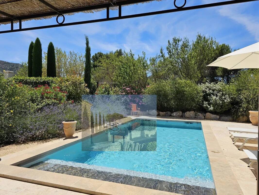 Maison à EYGALIERES