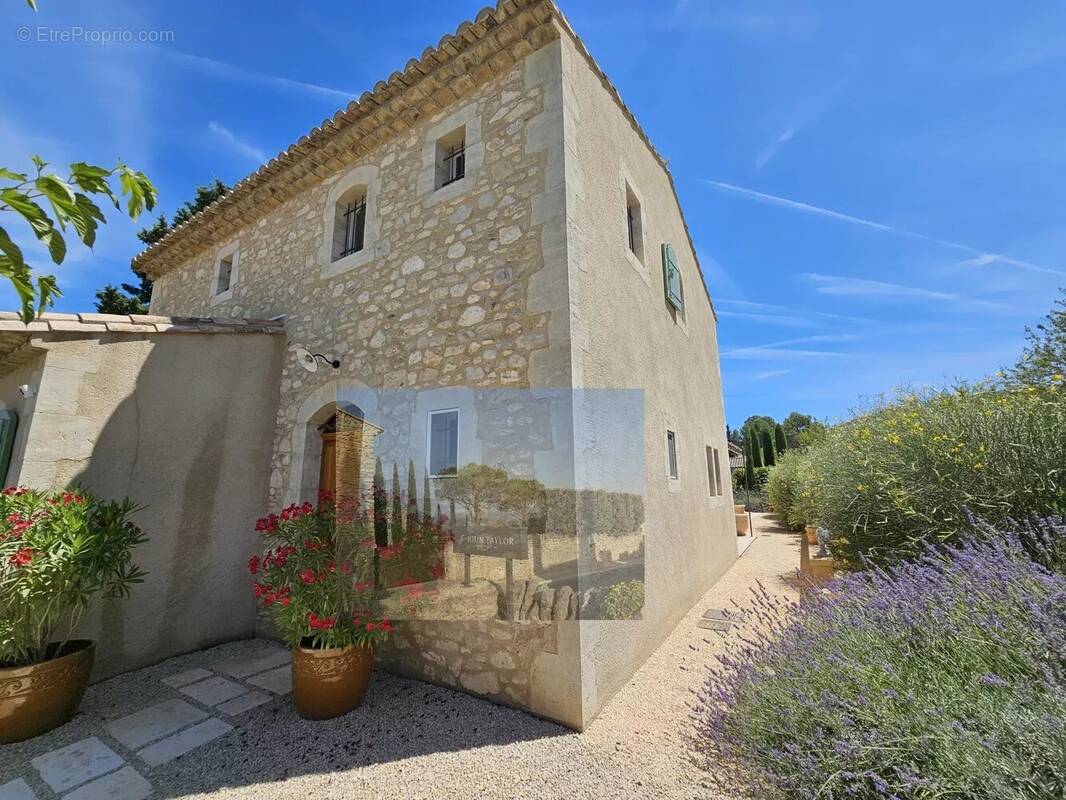 Maison à EYGALIERES