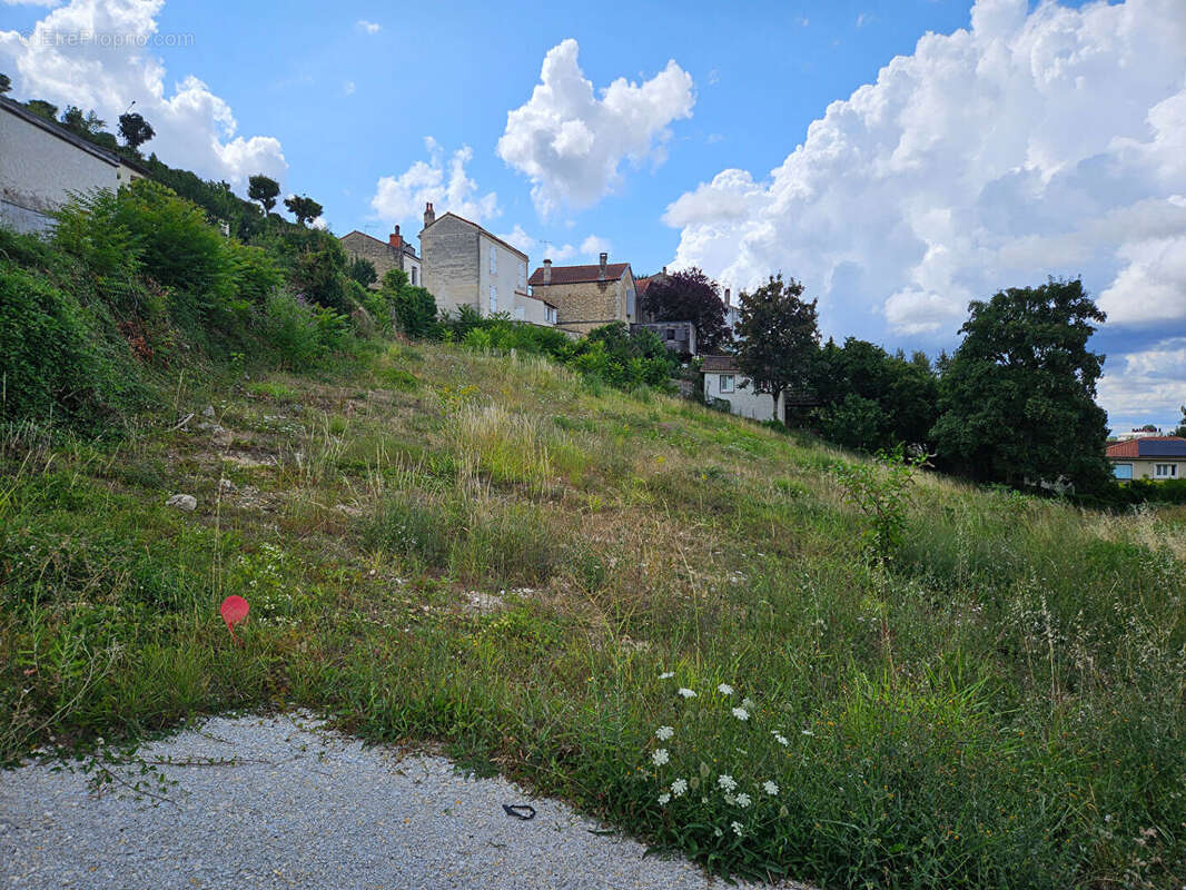 Terrain à ANGOULEME
