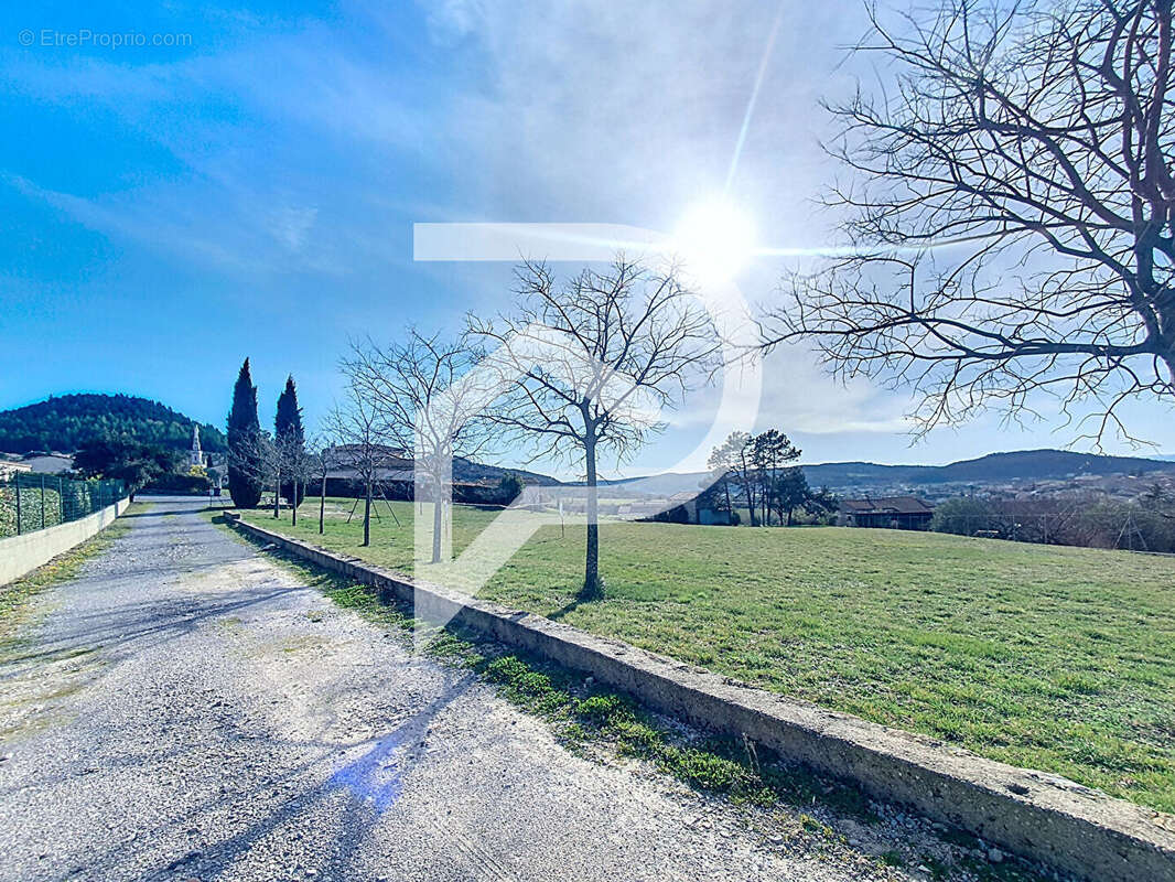 Maison à VILLENEUVE-DE-BERG