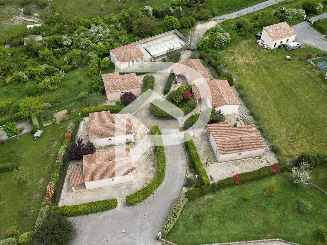 Maison à VILLENEUVE-DE-BERG