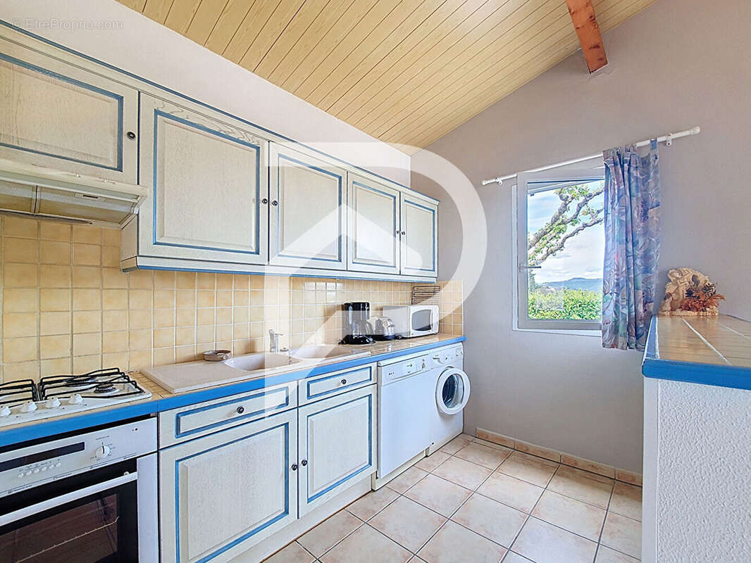 Maison à VILLENEUVE-DE-BERG