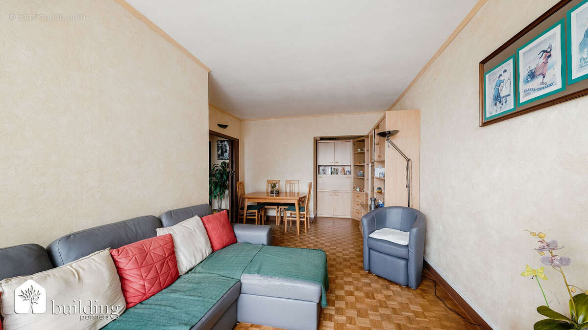Appartement à LEVALLOIS-PERRET