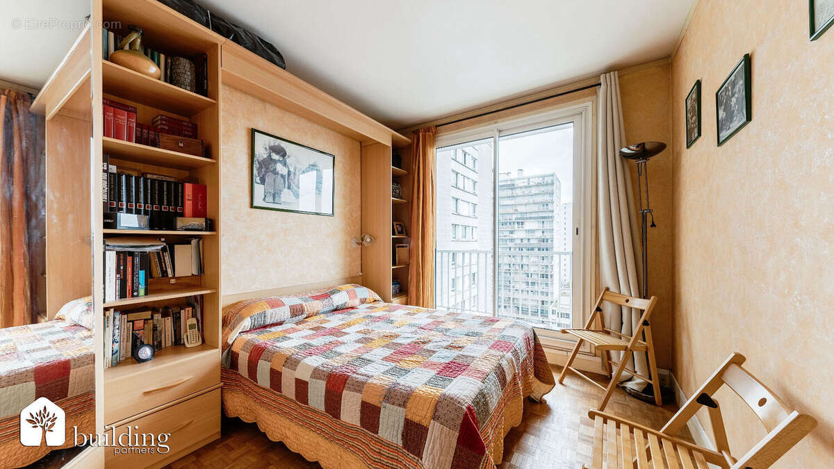 Appartement à LEVALLOIS-PERRET