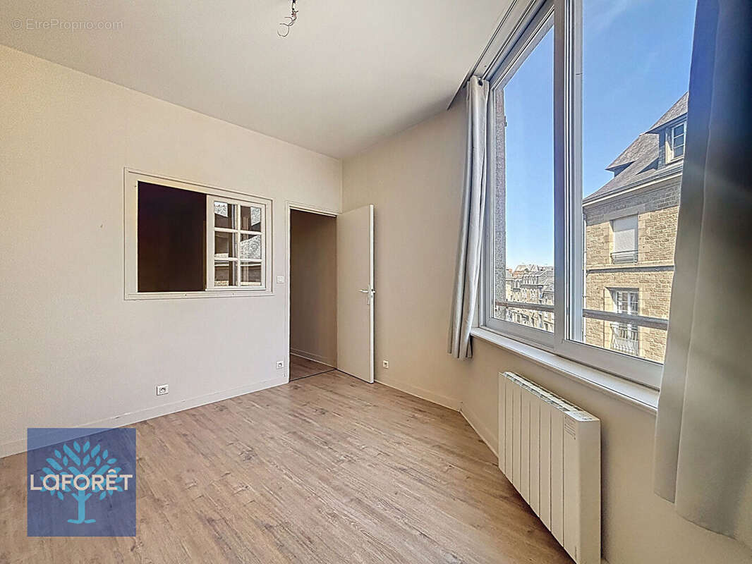 Appartement à FOUGERES