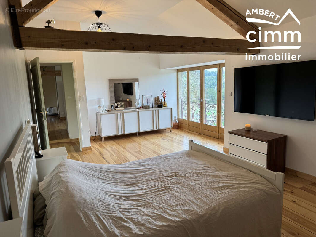 Maison à SAINT-ALYRE-D'ARLANC