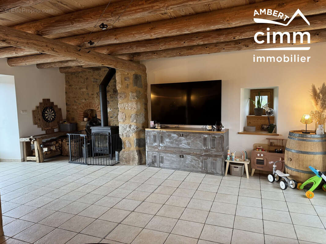 Maison à SAINT-ALYRE-D'ARLANC