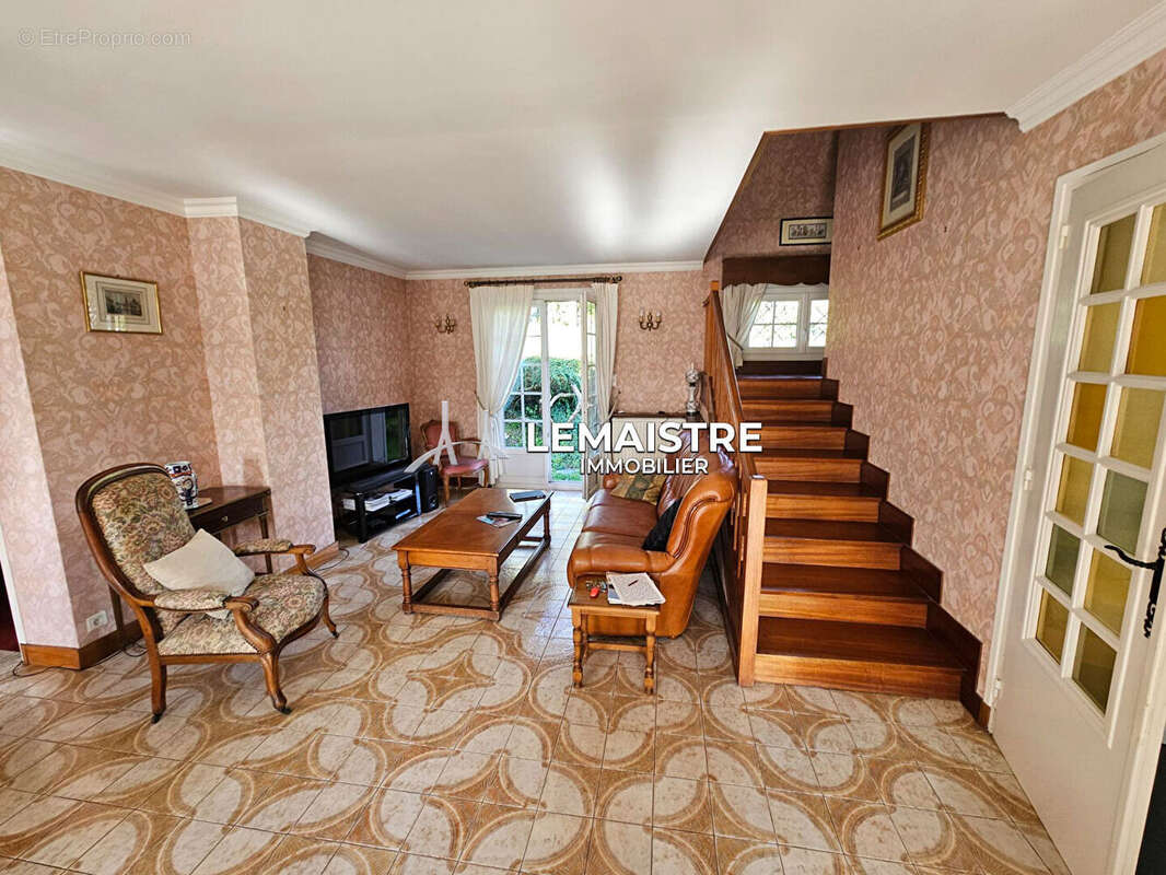 Maison à MONTIVILLIERS