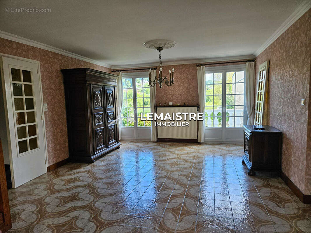 Maison à MONTIVILLIERS