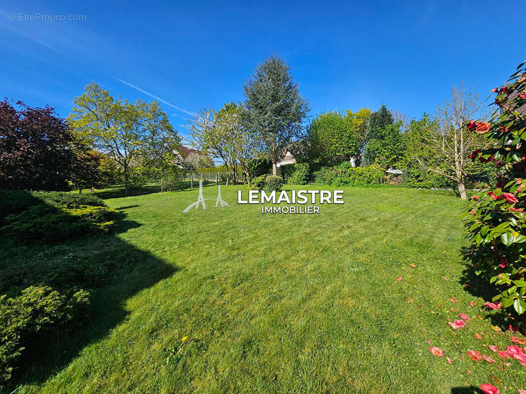 Maison à MONTIVILLIERS