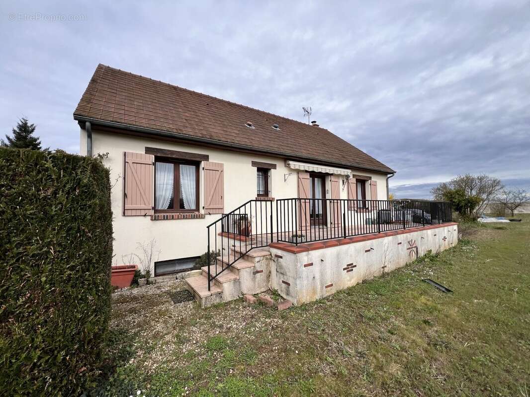 Maison à SAINT-DENIS-SUR-LOIRE