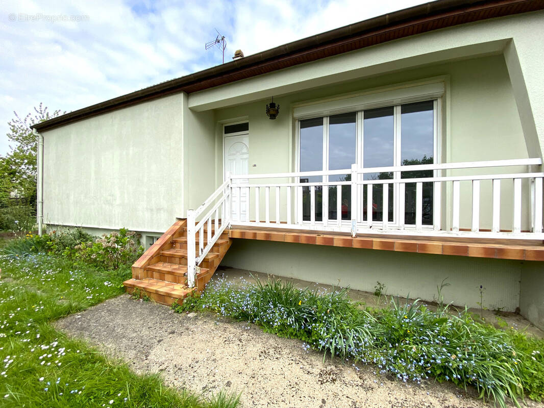 Maison à MAINVILLIERS