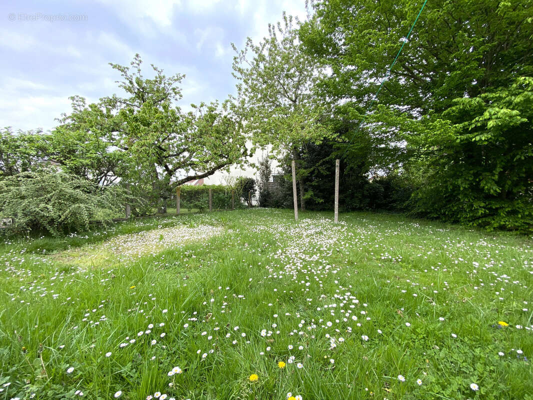 Maison à MAINVILLIERS
